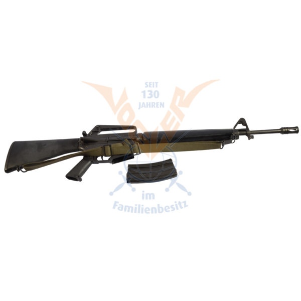 M16 A1 Sturmgewehr, USA 1967  Kunststoff, Metall, mit Gurt, DENX Nr. 9133